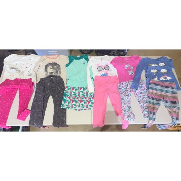 Lot Of 57 Girls Outfits (PJs, Outfits, Nightgown) Sized 6-8, Assorted Brands - Picture 8 of 8